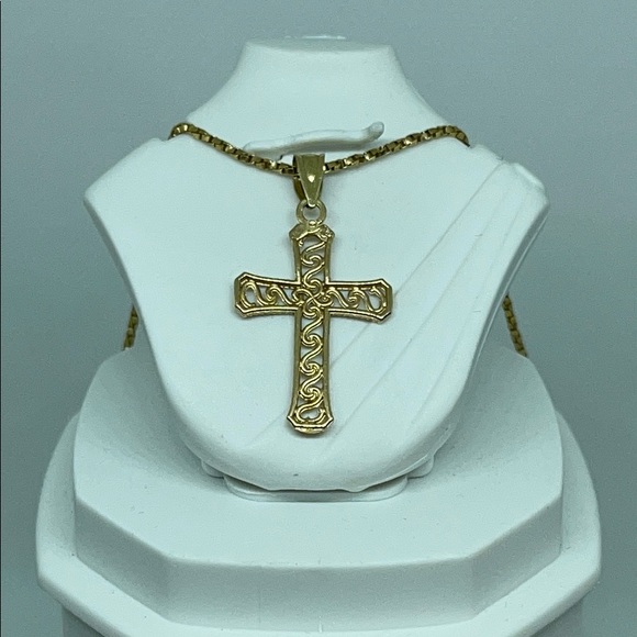 14K Yellow Gold Cross Pendant / Chain Necklace 4g - Picture 2 of 5